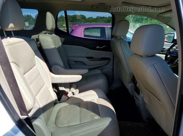 1GKKNXLS6HZ131588 2017 GMC ACADIA White Вид задньої частини салону