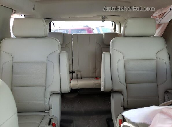 1GKS2CKJ2JR290396 2018 GMC YUKON White Հետևի նստատեղերի տեսք