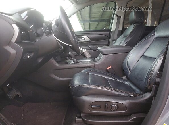 1GNERGKW4JJ160620 2018 CHEVROLET TRAVERSE Gray Вид салону спереду