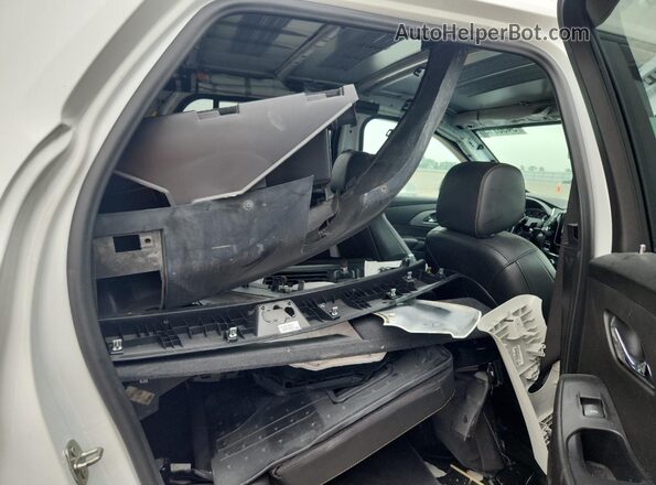 1GNERJKW2MJ117136 2021 CHEVROLET TRAVERSE Белый Вид задней части салона