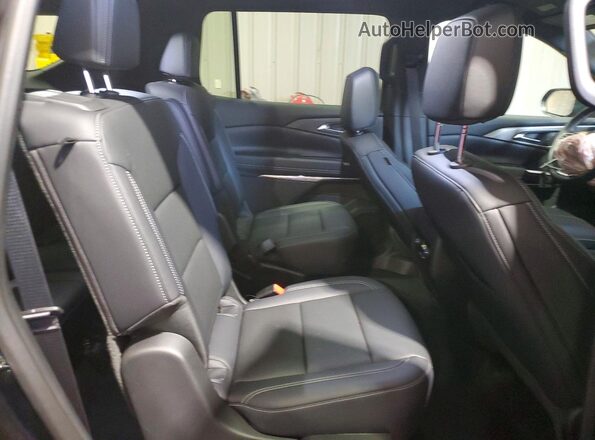 1GNEVGKSXTJ369663 2026 CHEVROLET TRAVERSE Black Widok wnętrza z tyłu