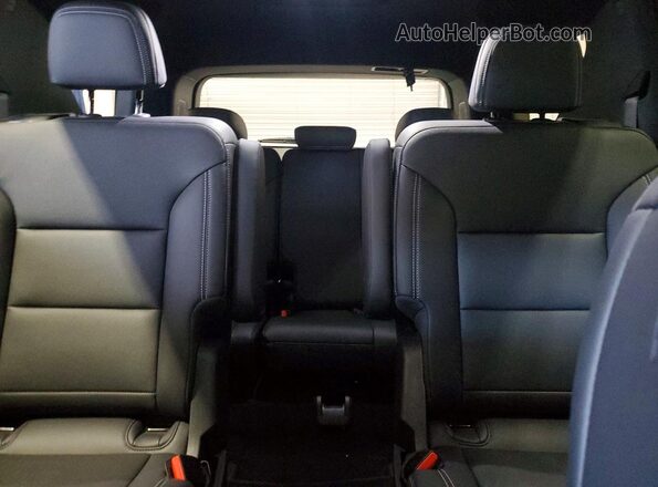1GNEVGKSXTJ369663 2026 CHEVROLET TRAVERSE Black Widok tylnych siedzeń