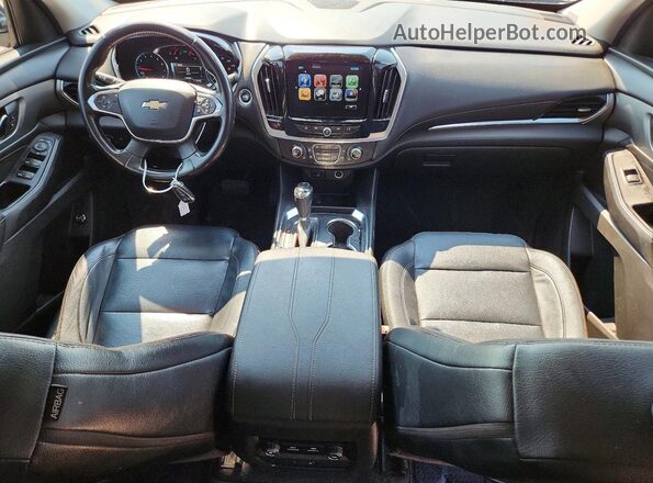 1GNEVGKW2JJ285160 2018 CHEVROLET TRAVERSE Gray Widok deski rozdzielczej