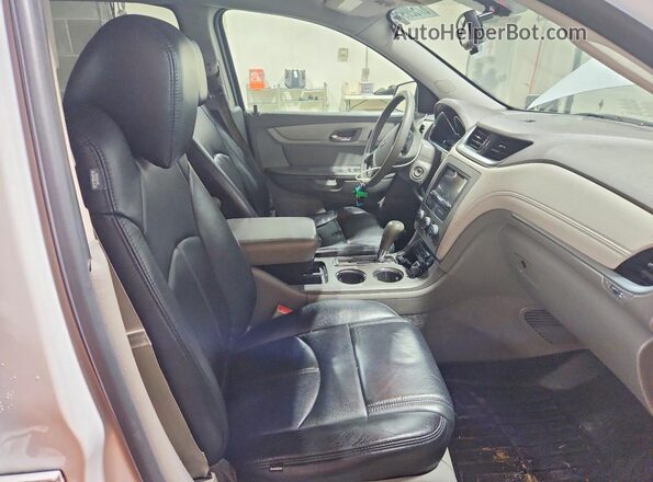 1GNKVFED8GJ347192 2016 CHEVROLET TRAVERSE White Front interior view