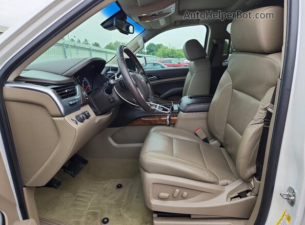 1GNSKCKC3HR213826 2017 CHEVROLET TAHOE Белый Вид салона спереди