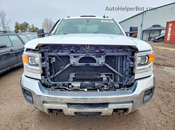 1GT22REGXJZ120155 2018 GMC SIERRA White Widok z przodu