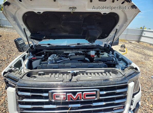 1GT49PEY9RF191202 2024 GMC SIERRA White უკანა სალონის ხედი