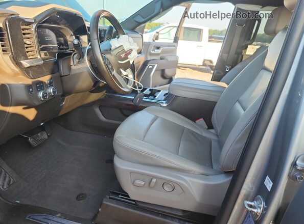 1GT4UNE7XSF125841 2025 GMC SIERRA Silver Vista interior delantera