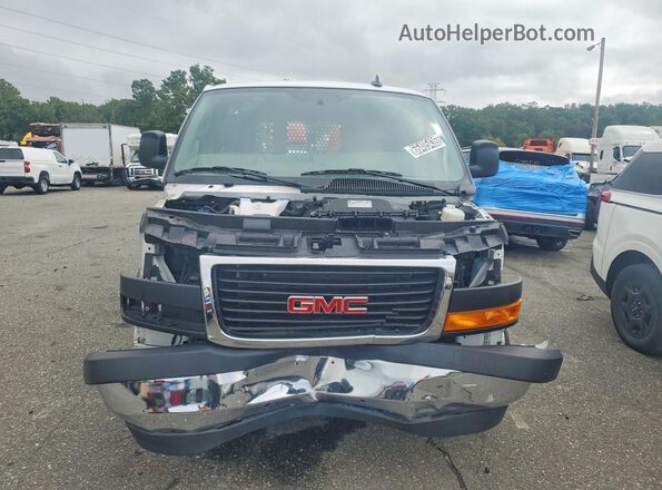 1GTW7AFP2S1252099 2025 GMC SAVANA White Widok z przodu