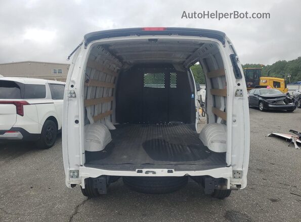 1GTW7AFP2S1252099 2025 GMC SAVANA White 