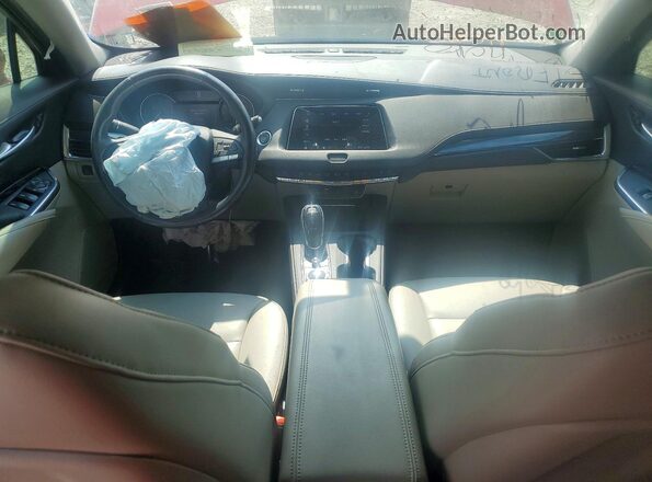 1GYAZAR40PF217023 2023 CADILLAC XT4 Red Widok deski rozdzielczej