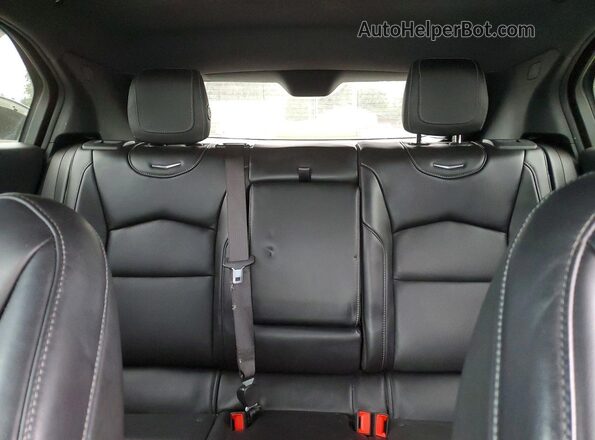 1GYFZDR40LF068985 2020 CADILLAC XT4 Белый Вид задних сидений
