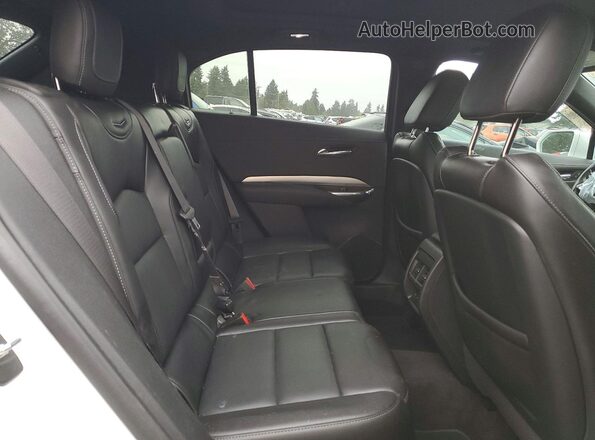 1GYFZDR40LF068985 2020 CADILLAC XT4 Белый Вид задней части салона