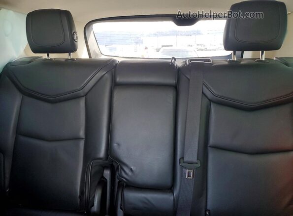 1GYKNDRS8KZ188281 2019 CADILLAC XT5 Silver Vista de los asientos traseros