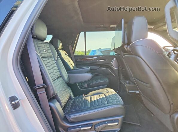 1GYS4GKL8PR483783 2023 CADILLAC ESCALADE White უკანა სალონის ხედი