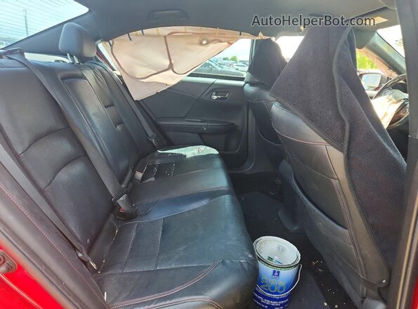 1HGCR2F12HA268098 2017 HONDA ACCORD Red Widok tylnych siedzeń
