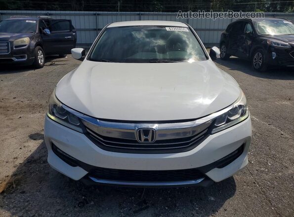 1HGCR2F14HA103315 2017 HONDA ACCORD Белый Вид спереди