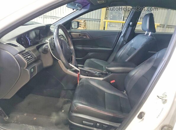 1HGCR2F16HA140107 2017 HONDA ACCORD Белый Вид салона спереди