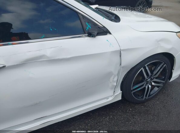 1HGCR2F16HA272316 2017 HONDA ACCORD White Vista frontal