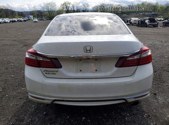 1HGCR2F35HA112137 2017 HONDA ACCORD White უკანა ხედი