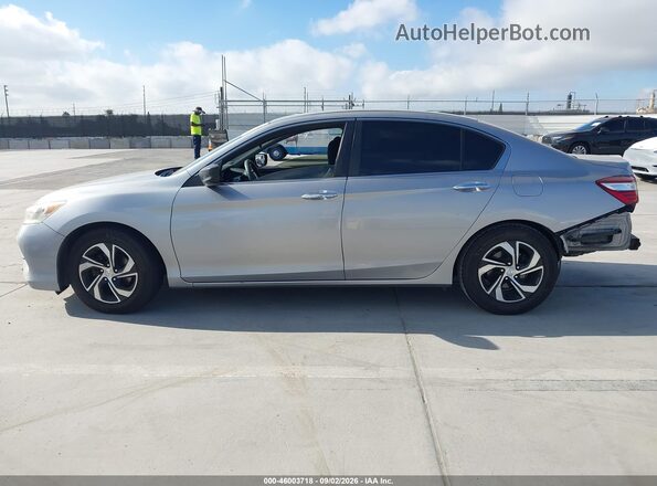 1HGCR2F36HA067208 2017 HONDA ACCORD Silver 360 interior view