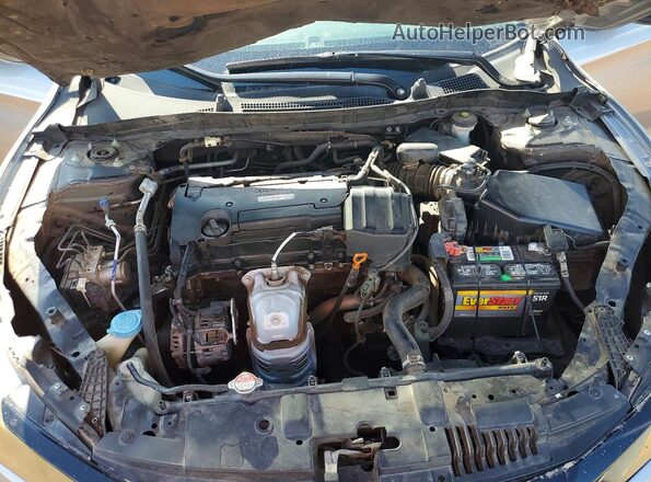 1HGCR2F3XHA085291 2017 HONDA ACCORD Серебряный Вид задней части салона
