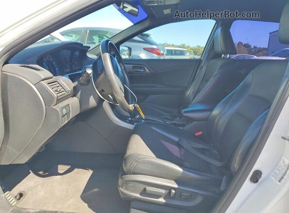 1HGCR2F52HA076456 2017 HONDA ACCORD White Front interior view