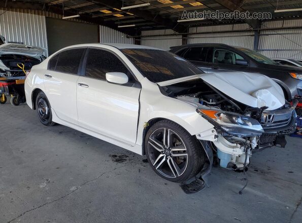 1HGCR2F54HA070285 2017 HONDA ACCORD White Передня права чверть