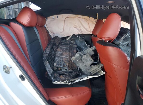 1HGCR2F56HA107384 2017 HONDA ACCORD White Вид задніх сидінь