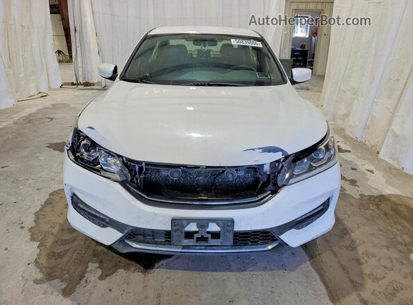 1HGCR2F57HA181106 2017 HONDA ACCORD White Widok z przodu