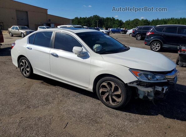 1HGCR2F77GA116465 2016 HONDA ACCORD White Front right