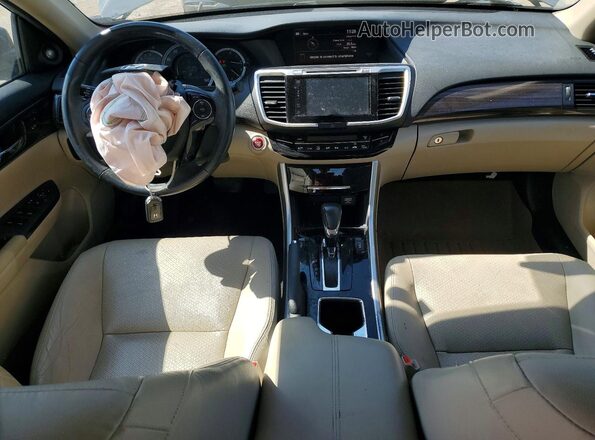1HGCR2F83HA226441 2017 HONDA ACCORD Black Widok deski rozdzielczej