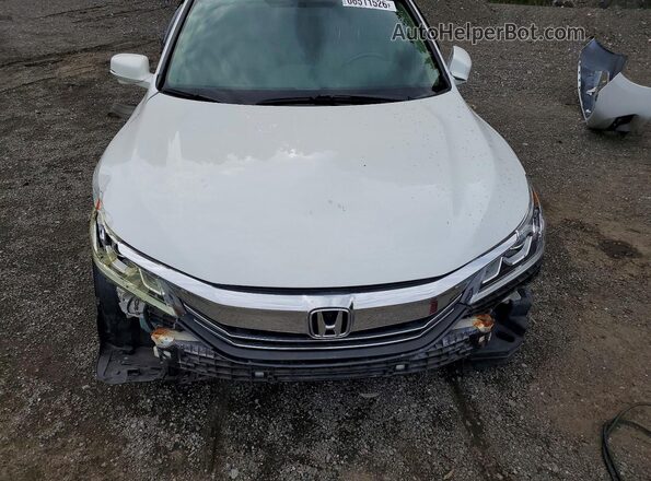 1HGCR2F86GA005298 2016 HONDA ACCORD White Rear interior view