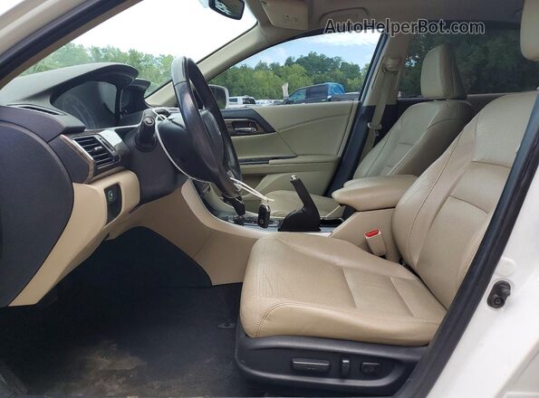 1HGCR2F86GA005298 2016 HONDA ACCORD White Front interior view