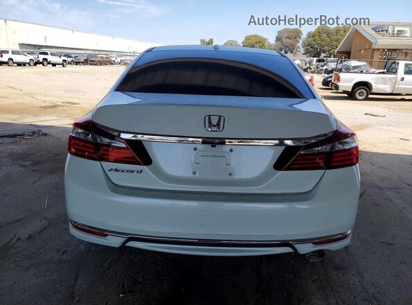 1HGCR2F88HA116145 2017 HONDA ACCORD White Vista trasera