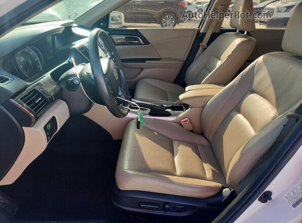 1HGCR2F9XHA006979 2017 HONDA ACCORD White Widok wnętrza z przodu