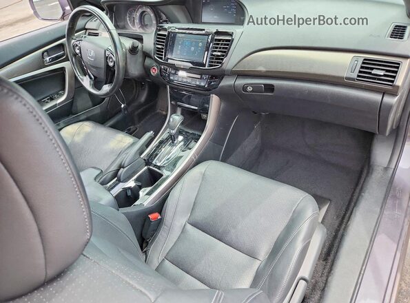 1HGCT2B83HA006482 2017 HONDA ACCORD Gray Widok deski rozdzielczej