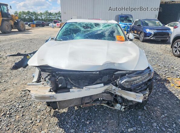 1HGCV1F11JA086873 2018 HONDA ACCORD White Widok z przodu