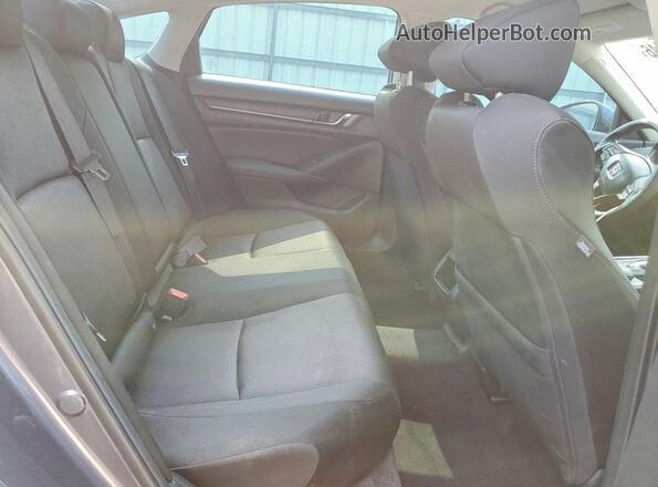 1HGCV1F13JA138133 2018 HONDA ACCORD Gray Widok tylnych siedzeń