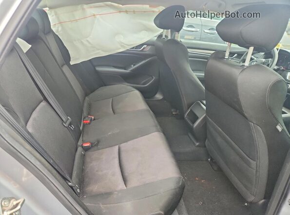 1HGCV1F15KA068720 2019 HONDA ACCORD Silver Widok tylnych siedzeń