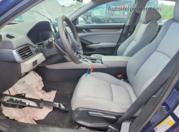 1HGCV1F16KA110490 2019 HONDA ACCORD Blue Front interior view