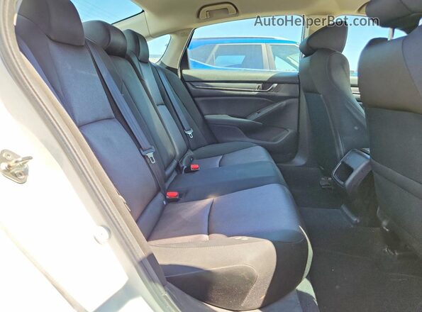 1HGCV1F19KA089120 2019 HONDA ACCORD White Widok tylnych siedzeń