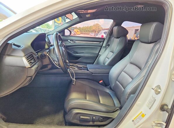 1HGCV1F31KA081644 2019 HONDA ACCORD Белый Вид салона спереди
