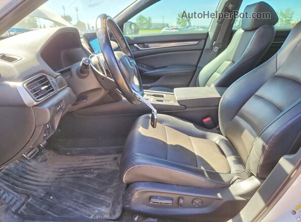 1HGCV1F34KA800675 2019 HONDA ACCORD White წინა სალონის ხედი