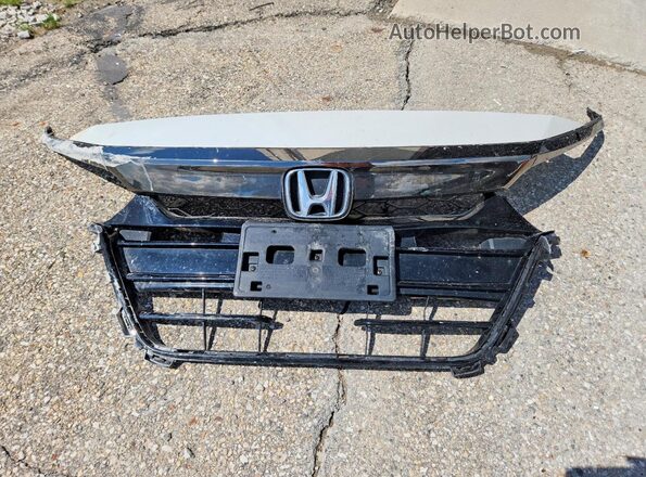 1HGCV1F34LA117358 2020 HONDA ACCORD White Vista del compartimento del motor