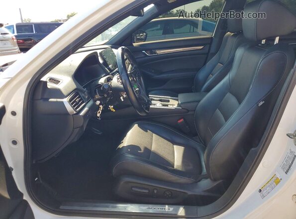 1HGCV1F36JA001057 2018 HONDA ACCORD White Vista interior delantera