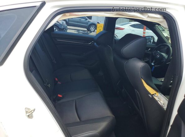 1HGCV1F38KA060919 2019 HONDA ACCORD White Widok tylnych siedzeń