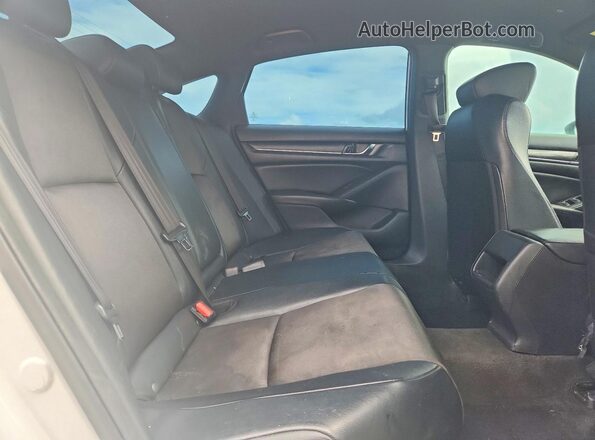 1HGCV1F39JA262618 2018 HONDA ACCORD White უკანა სავარძლების ხედი