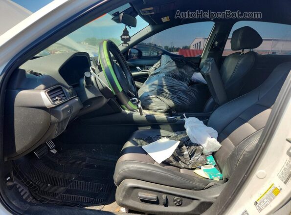 1HGCV1F3XKA050022 2019 HONDA ACCORD White Вид салону спереду