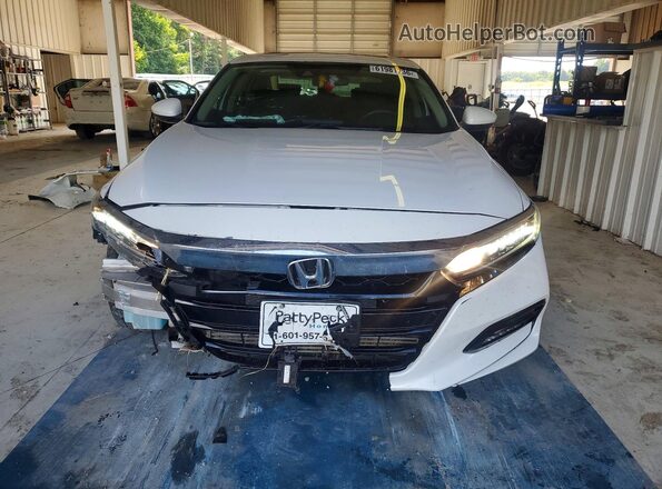 1HGCV1F42JA061877 2018 HONDA ACCORD White Դիմացի տեսք